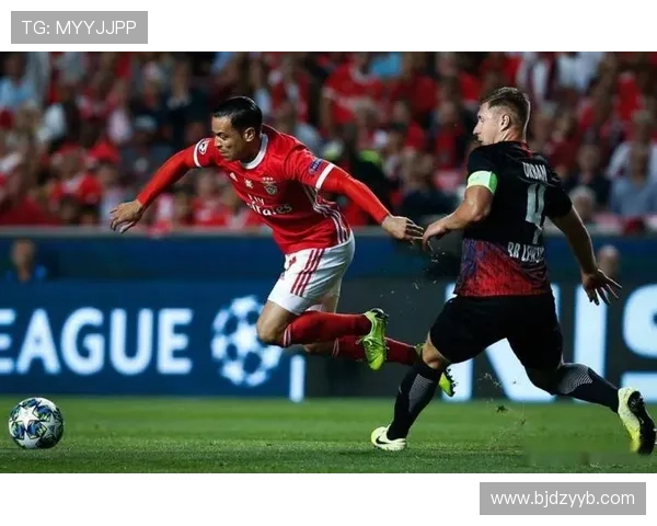 拜仁慕尼黑防守稳定性成最大隐忧，进攻火力难掩后防漏洞